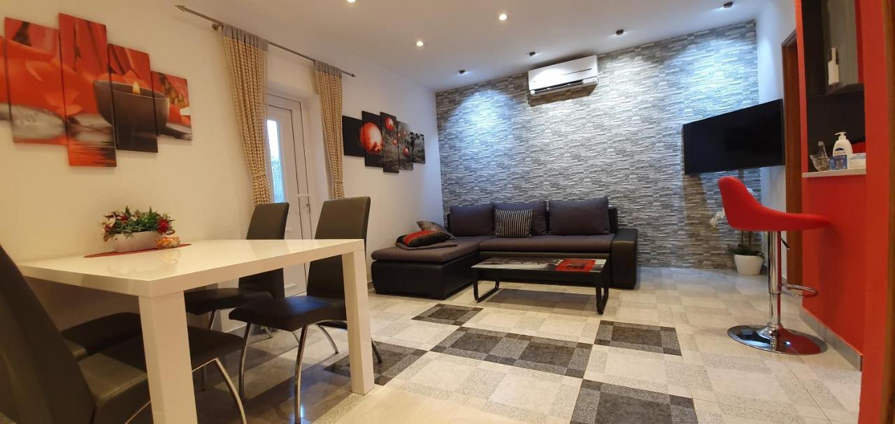 Holiday Home Jass Near Makarska Zagvozd Exterior foto